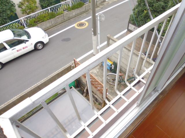 Balcony. Jose you a lot laundry