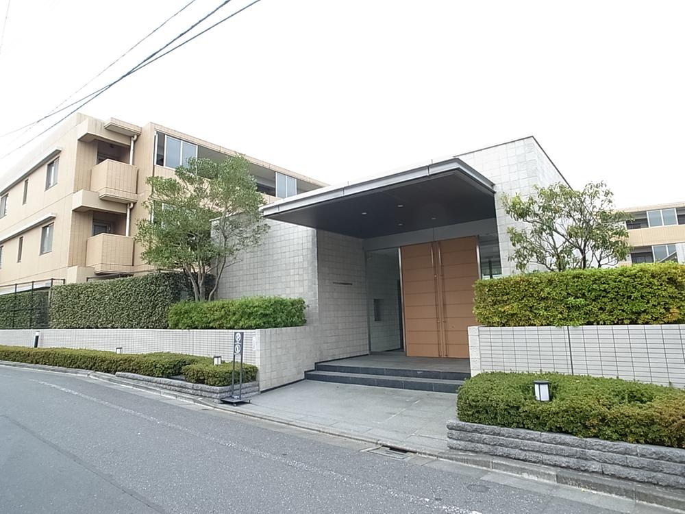 Local appearance photo. Local (12 May 2013) Shooting