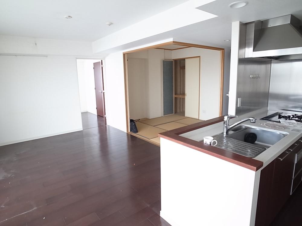 Living. Indoor (12 May 2013) Shooting