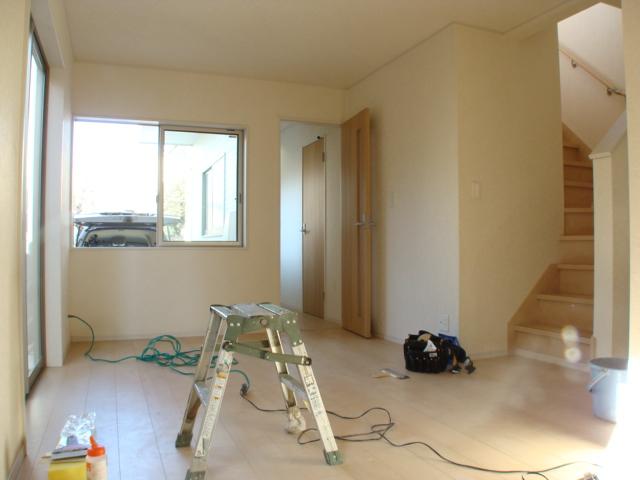 Same specifications photos (living)