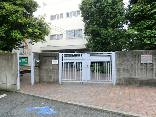 kindergarten ・ Nursery. 271m to the light salt Joshigakuin kindergarten