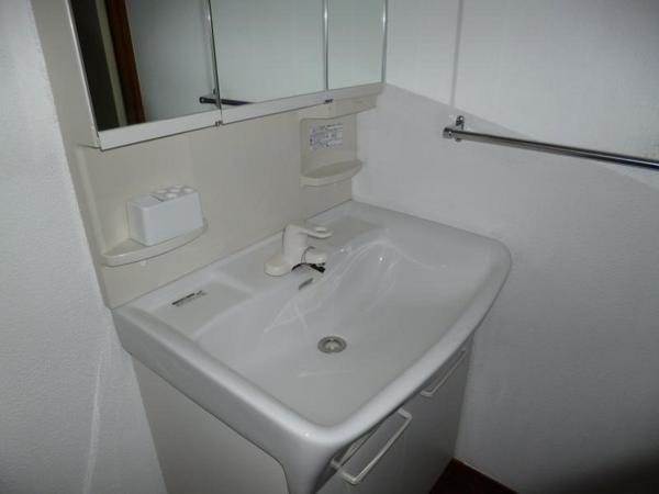 Other. Independent washroom