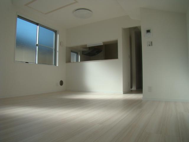 Living. Indoor (11 May 2013) Shooting