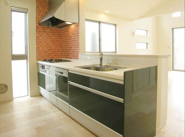 Kitchen. - Conversation of the family will bulge per face-to-face kitchen -