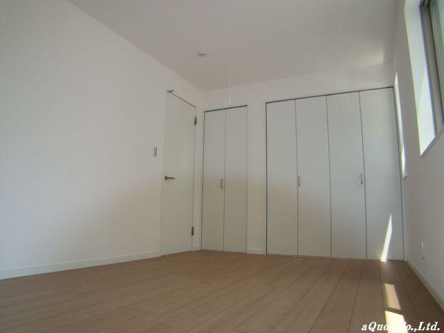 Same specifications photos (Other introspection). Same specifications