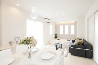 Same specifications photos (living). Seller construction cases