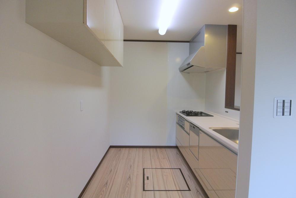 Same specifications photo (kitchen). Seller same specifications