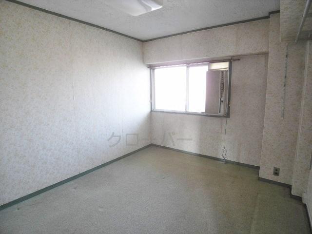 Non-living room
