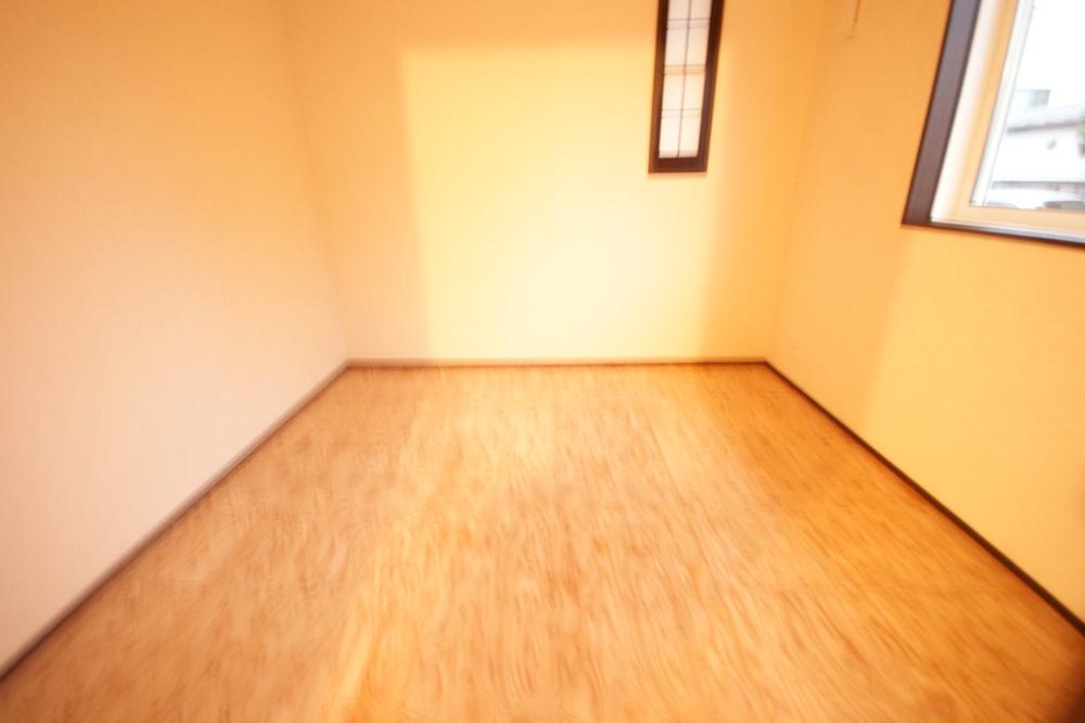 Same specifications photos (Other introspection). Brightly, Cozy living room. (Example of construction)