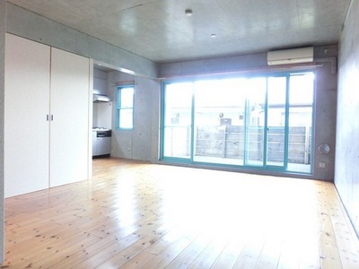 Living and room. LDK11 Pledge