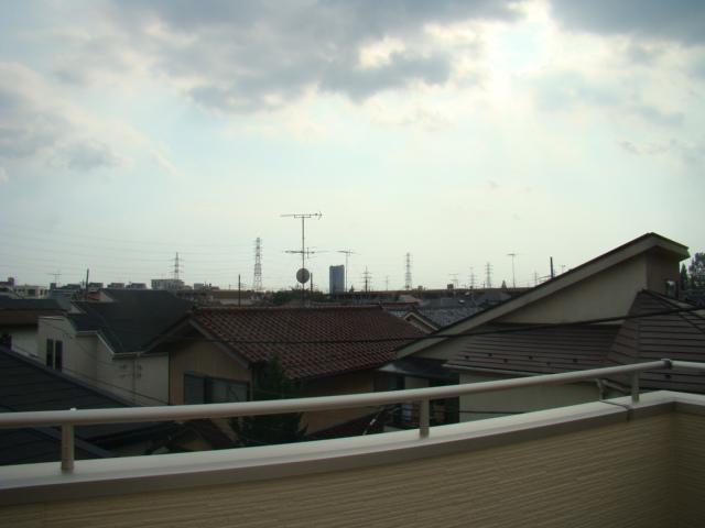 View photos from the dwelling unit. View from local (09 May 2012) shooting