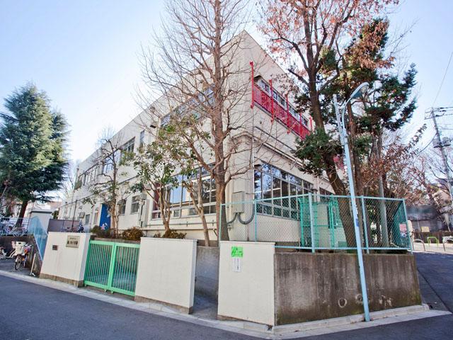 kindergarten ・ Nursery. 497m to Suginami Ward Horinouchi children Garden