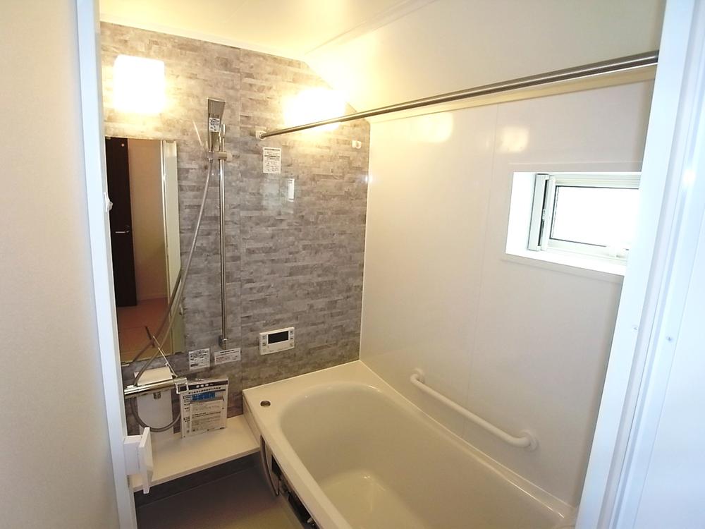 Same specifications photo (bathroom). Bathroom construction cases