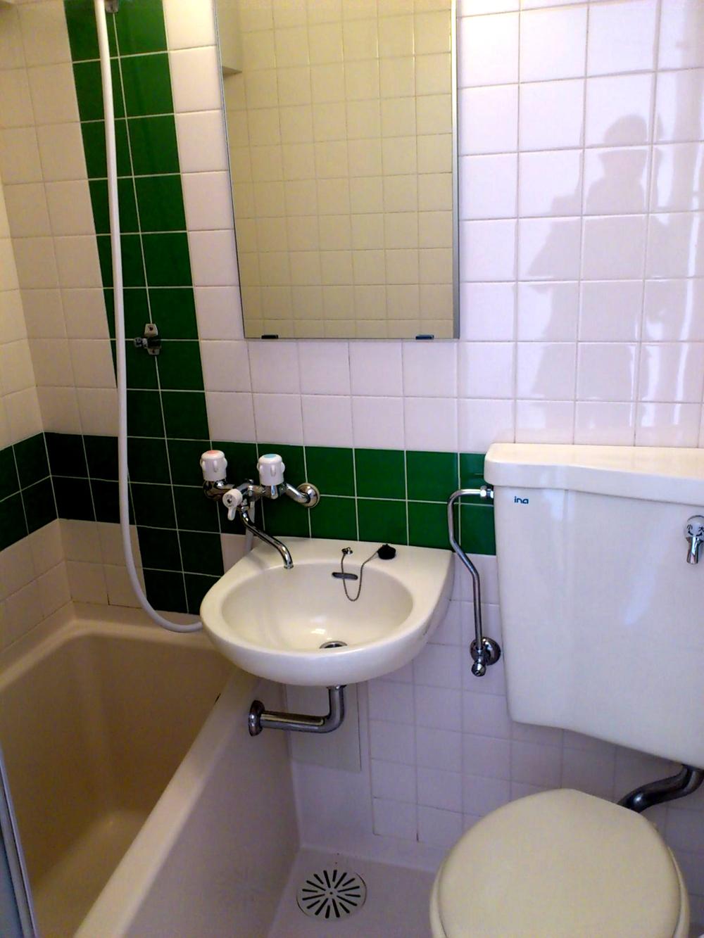 Bathroom. Indoor (March 2013) Shooting