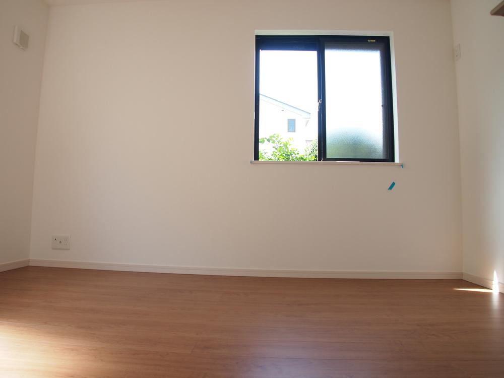 Non-living room. Indoor (10 May 2013) Shooting