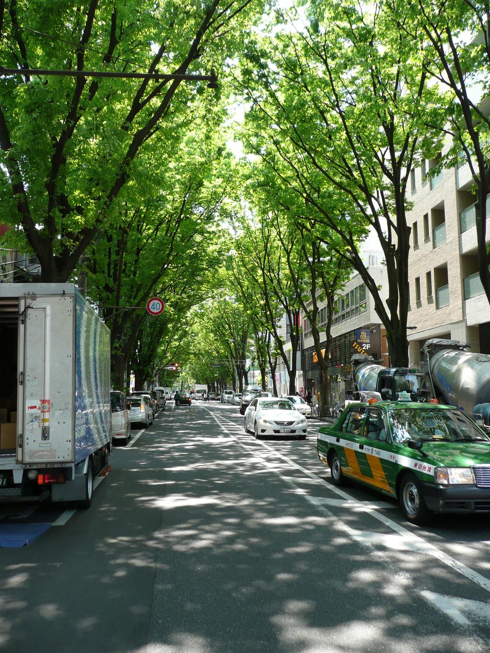 Streets around. 900m until Nakasugi Street