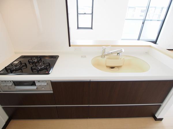 Same specifications photo (kitchen). Same specifications