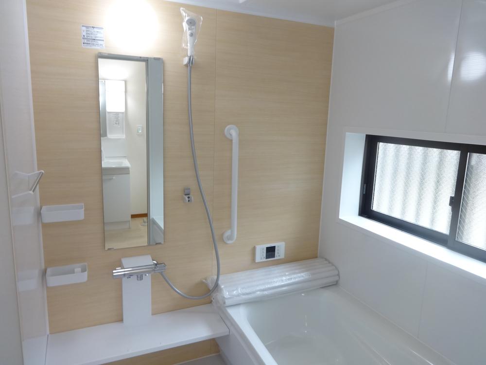 Bathroom. Indoor (12 May 2013) Shooting