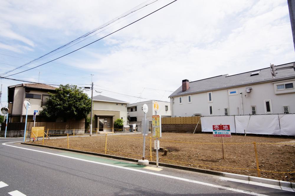 Local land photo. It is Suginami Nishiogiminami 3 town eyes of sales areas. Property located in the calm quiet residential area. Can you architecture in that there is no building conditions your favorite house manufacturers and builders.