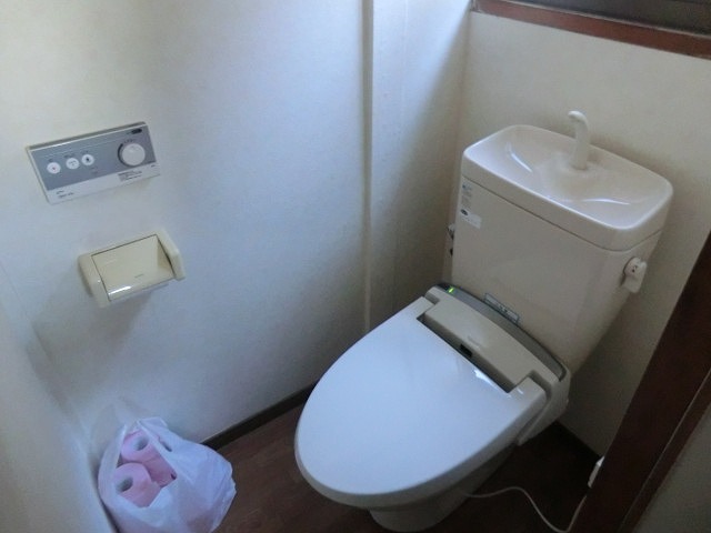Toilet