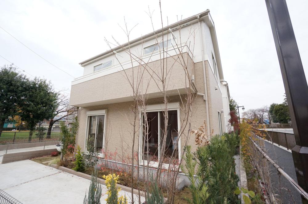 Local appearance photo. High-quality housing acquisition support system object properties, Flat 35S available, Is a design house performance evaluation report acquired properties.