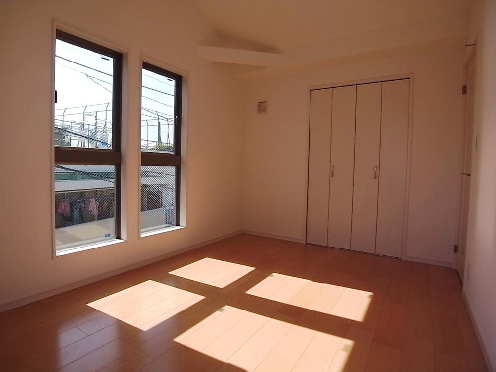 Same specifications photos (Other introspection). Western-style construction cases