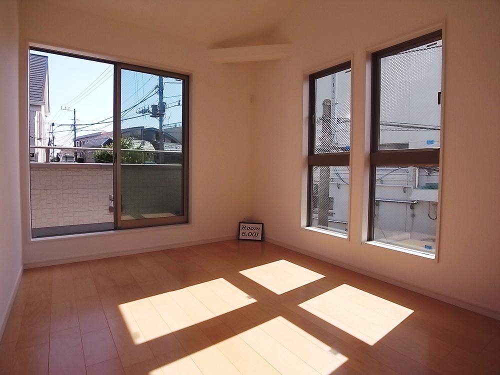 Same specifications photos (Other introspection). Western-style construction cases