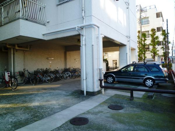Parking lot