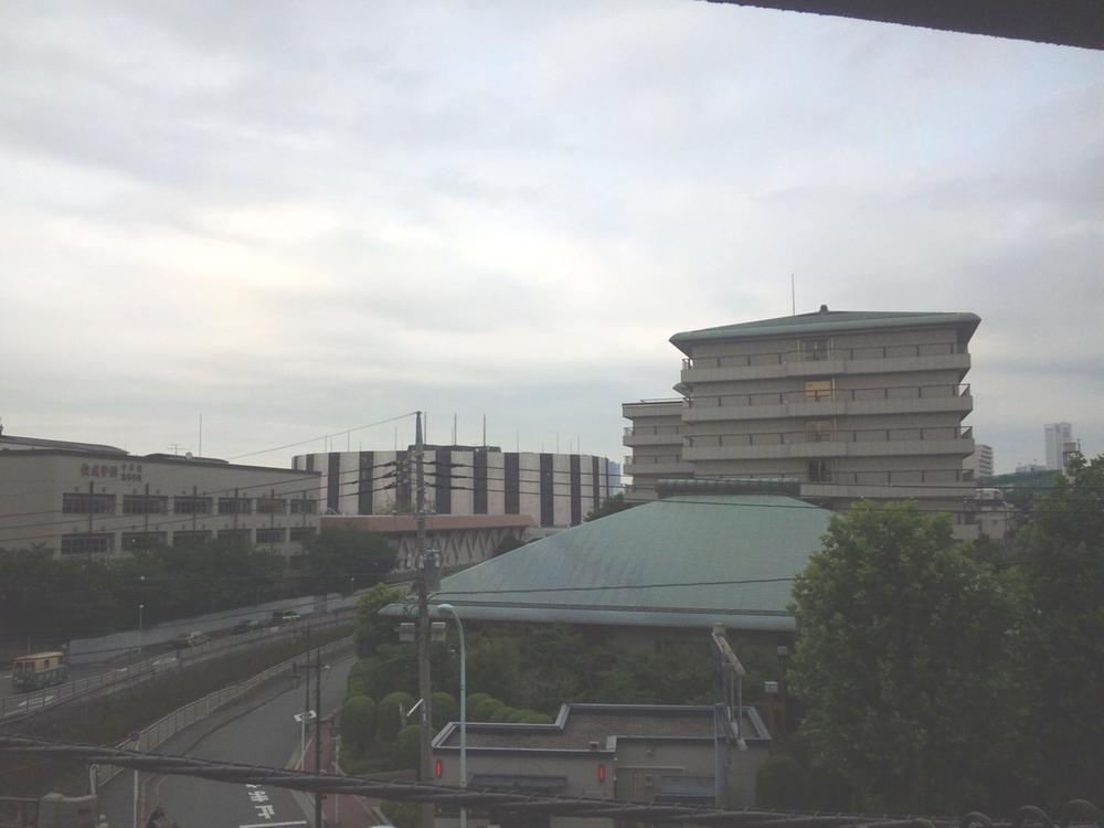 View photos from the dwelling unit. View (east)