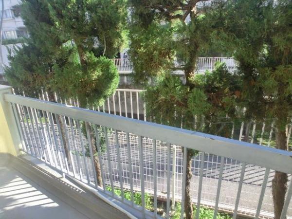 View photos from the dwelling unit