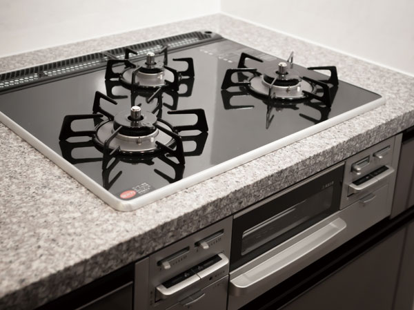 Kitchen.  [Pearl Crystal top stove] Aesthetically pleasing care also easy, Without water of Pearl Crystal top has adopted a two-sided grill hob.