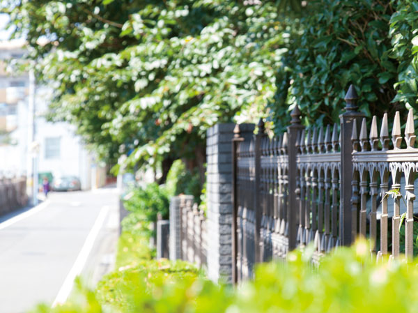 Surrounding environment. Local neighborhood streets (about 330m ・ A 5-minute walk)