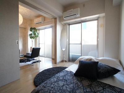 Living and room. ☆ Model room held in ☆