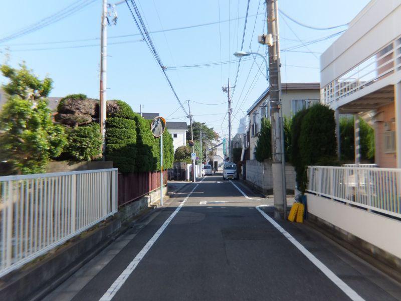 Local photos, including front road. Local (11 May 2013) Shooting