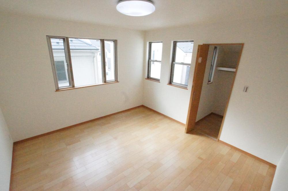 Same specifications photos (Other introspection). It will be the construction example of the living room. Each room is equipped with storage.