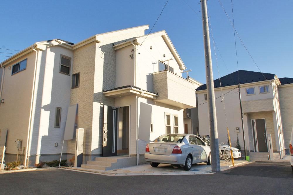 Local appearance photo. Newly built single-family Suginami Shimo Igusa 3-chome. Development subdivision of all five buildings. So it was completed, You can preview any time. Flat 35 target properties. Will be on the performance evaluation report acquired properties.