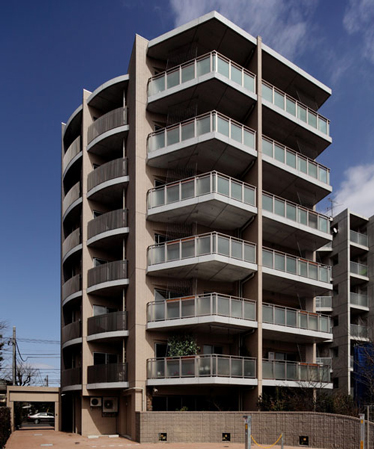 Buildings and facilities. <Eco-Village Suginami Shoan> the ground 7-storey. Site south is a quiet residential area of ​​the first kind low-rise exclusive residential area spread, Without being blocked by the tall buildings from the south balcony, It is obtained open-minded view, Lush greenery of Inokashira Ya, Offer also appearance of distant Mount Fuji on a clear day. (Exterior photos)