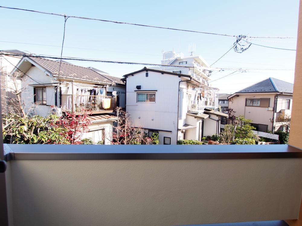 View photos from the dwelling unit. View from the site (December 2013) Shooting