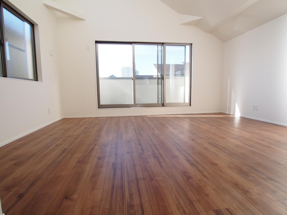 Living. Indoor (12 May 2013) Shooting