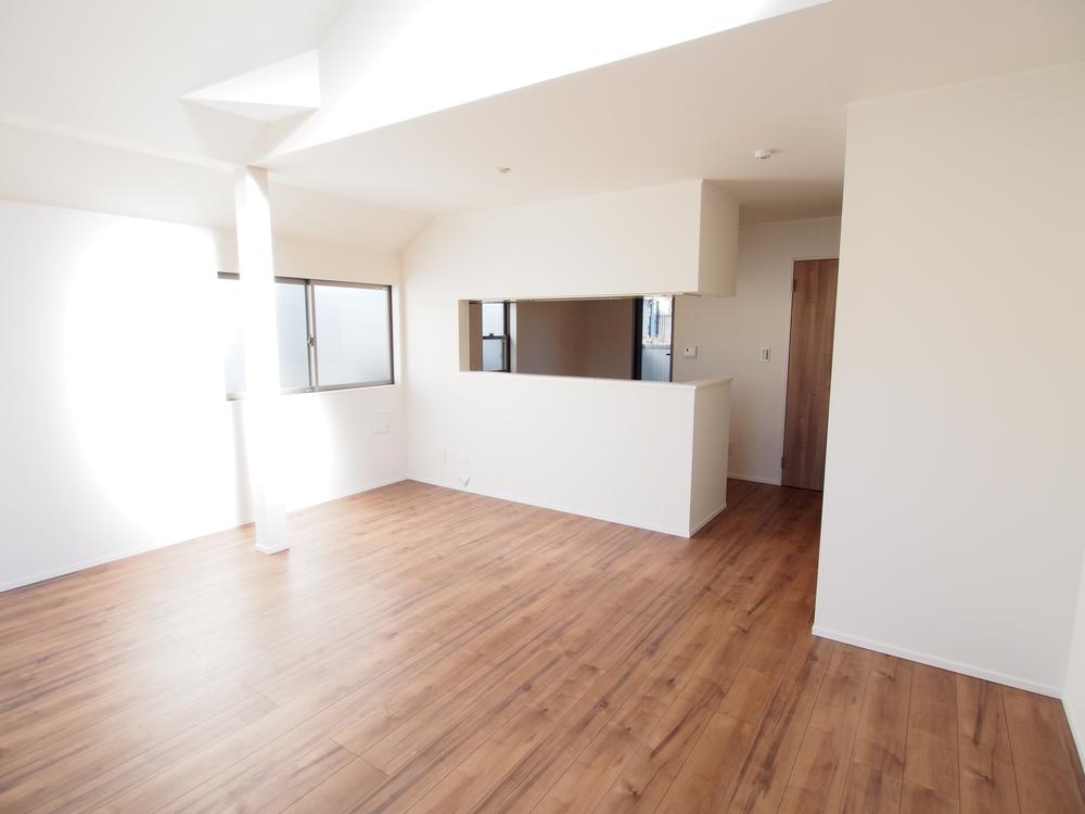 Living. Indoor (12 May 2013) Shooting