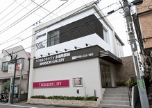 Mansion Gallery walked straight bend to the right out of the north exit of Inokashira "Eifukucho" station, There ahead beyond the Family Mart. To Eifukucho is, In fact, there are a lot of great fun shops. Such as the Italian and rarity Suites that are certified to the home country from the famous noodle shop, There are a number of just along Inoatama Street. So we have aligned more staff in local, I think that even if you attended as a outing to go to play your satisfaction. Staff, We look forward to!