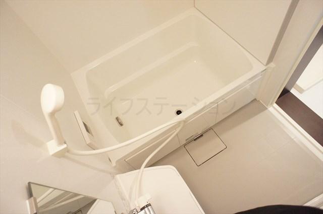 Bathroom. Indoor (December 16, 2013) Shooting