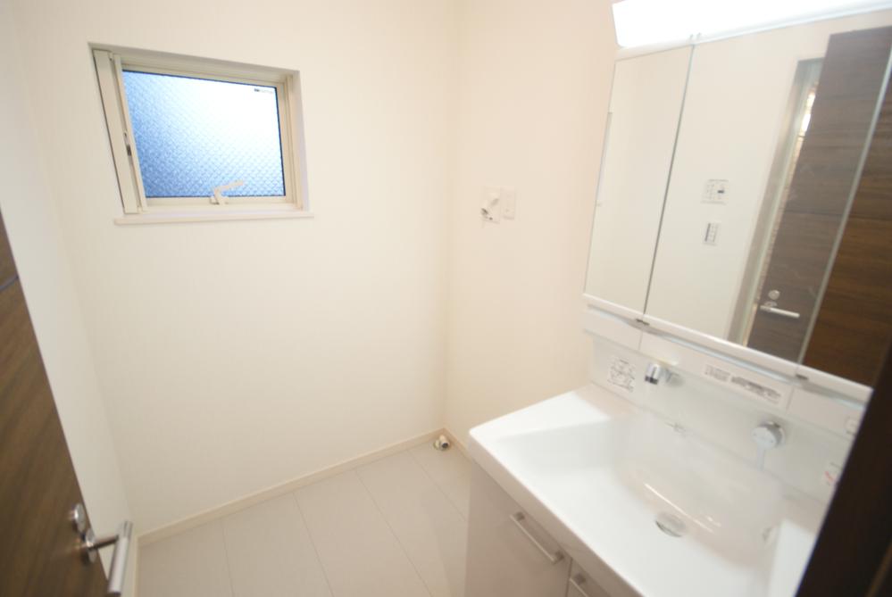 Same specifications photos (Other introspection). Shampoo dresser in the morning Shan, Three-sided mirror to the set of hair, This storage capacity is a toothbrush, etc. ・  ・  ・ (Enforcement example)