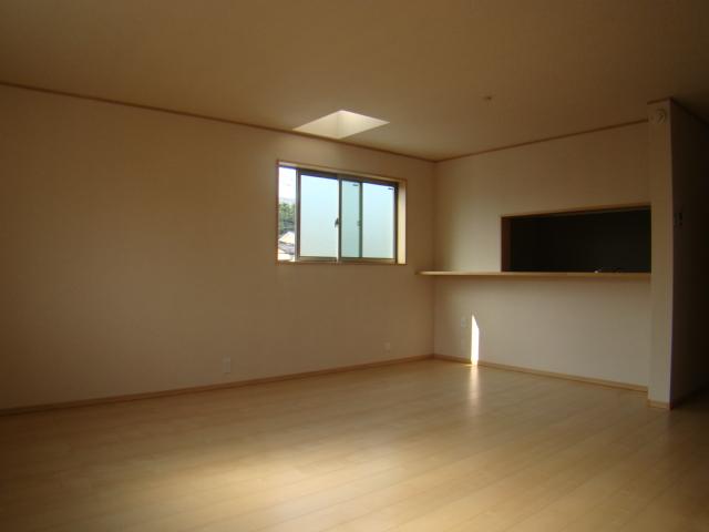 Same specifications photos (living). Same specifications