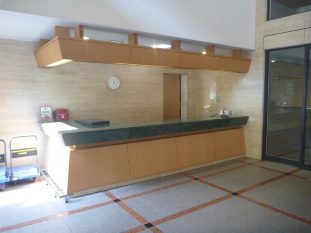 Entrance. There is a variety of front services