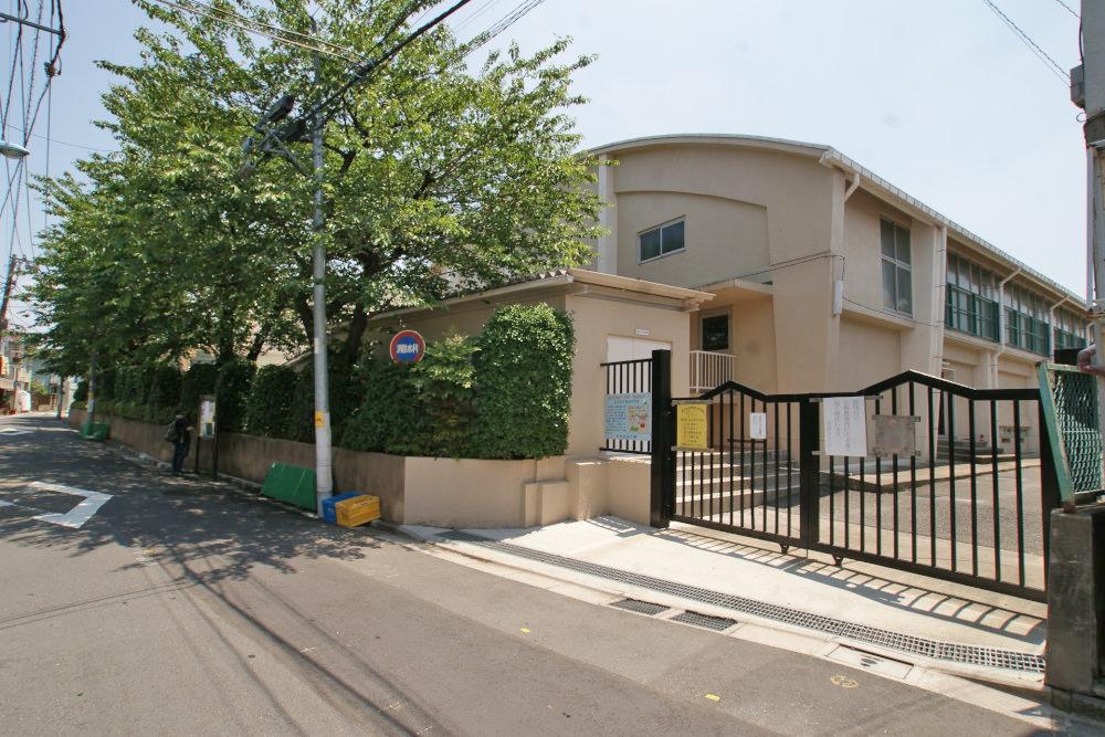 Junior high school. 542m to Suginami Ward Higashitanaka school