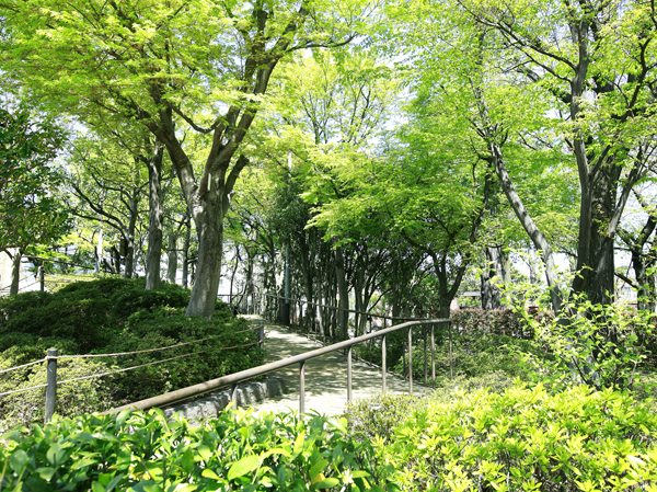 Surrounding environment. Bridle bridge park (walk 11 minutes / About 870m)