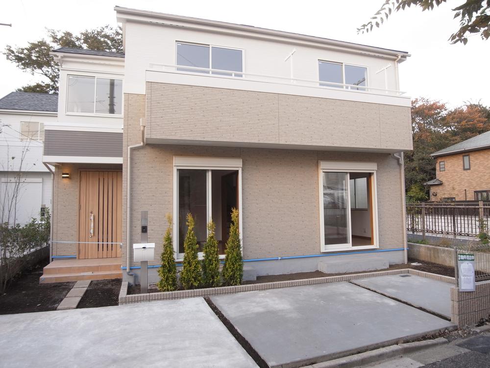 Local appearance photo