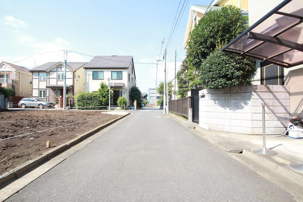 Local photos, including front road. Since there is also available in the reference plan, Please feel free to contact.