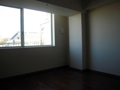 Living and room. Room 2